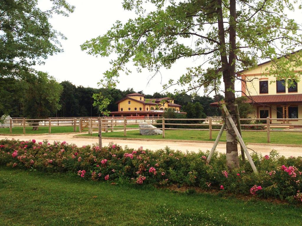 Agriturismo Il Boschetto Ornago Exterior foto